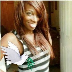 Meet your Posher, Danitra